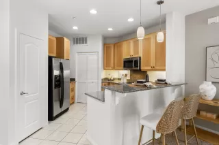 Photo #4: 250029639 Listing