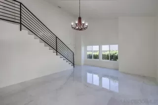 Photo #1: 250029668 Listing 