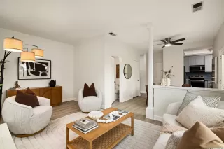 Photo #2: 250029725 Listing 