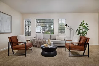 Photo #1: 250029732 Listing 