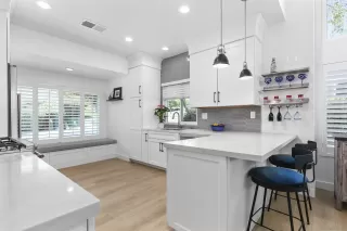 Photo #4: 250029738 Listing