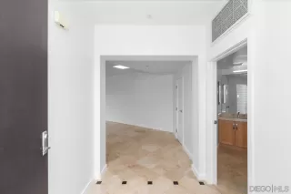 Photo #5: 250029775 Listing