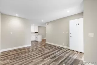 Photo #4: 250029782 Listing