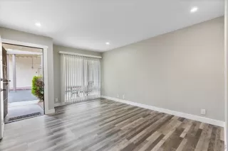 Photo #5: 250029782 Listing