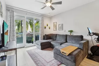 Photo #2: 250029815 Listing