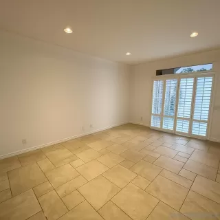 Photo #3: 250029871 Listing