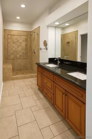 Photo #5: 250029871 Listing