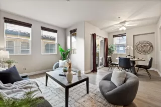 Photo #2: 250029907 Listing