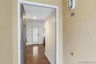 Photo #2: 250029914 Listing 