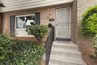 Photo #1: 250029943 Listing