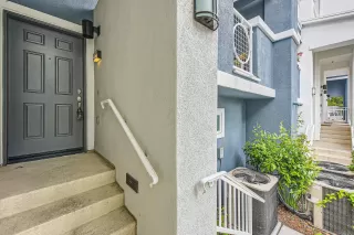 Photo #1: 250029952 Listing