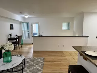 Photo #5: 250029952 Listing