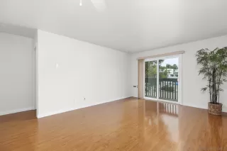 Photo #4: 250029953 Listing