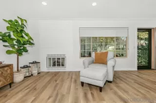 Photo #5: 250029985 Listing