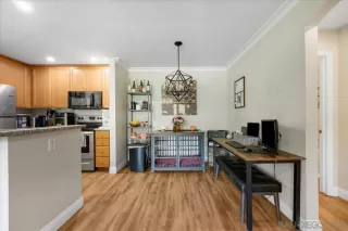 Photo #6: 250030000 Listing 