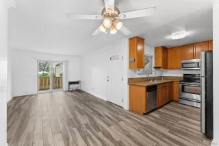 Photo #3: 250030051 Listing