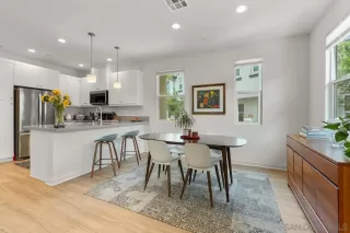 Photo #3: 250030135 Listing