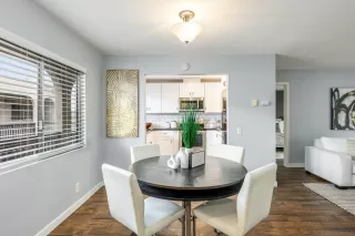 Photo #2: 250030142 Listing