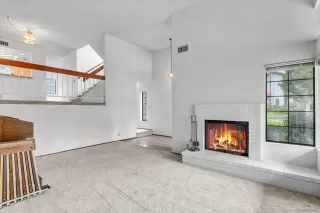 Photo #2: 250030191 Listing