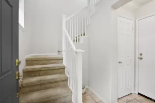 Photo #4: 250030200 Listing