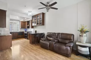 Photo #5: 250030200 Listing