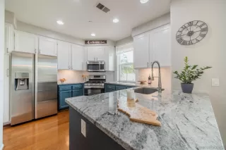 Photo #4: 250030321 Listing