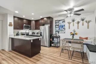 Photo #3: 250030375 Listing