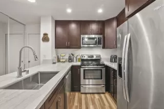 Photo #4: 250030375 Listing