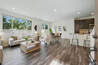 Photo #3: 250030381 Listing