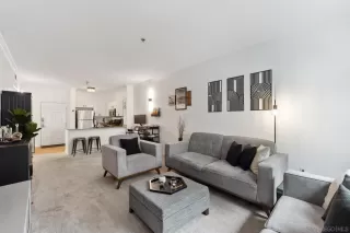 Photo #3: 250030382 Listing