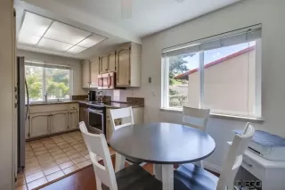 Photo #5: 250030402 Listing 