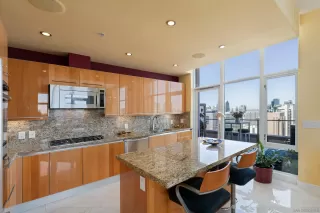 Photo #3: 250030403 Listing 