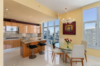 Photo #6: 250030403 Listing 