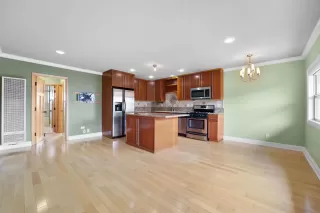 Photo #4: 250030433 Listing 