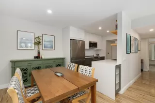 Photo #4: 250030443 Listing