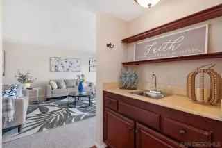 Photo #6: 250030516 Listing