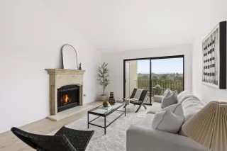 Photo #2: 250030559 Listing