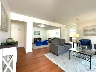 Photo #1: 250030577 Listing