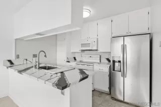 Photo #6: 250030636 Listing