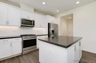 Photo #2: 250030651 Listing