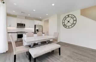 Photo #3: 250030651 Listing