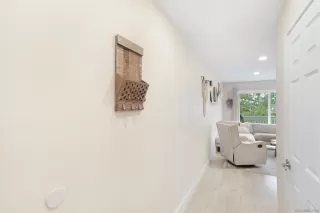 Photo #2: 250030758 Listing 