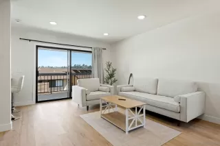 Photo #2: 250030775 Listing