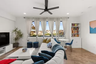 Photo #1: 250030781 Listing