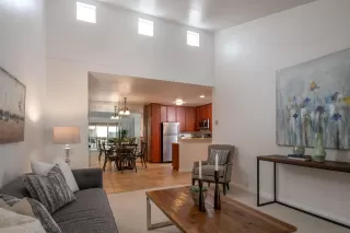 Photo #2: 250030843 Listing