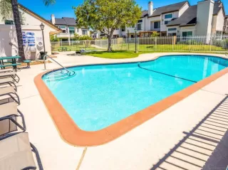 Photo #3: 250030884 Listing