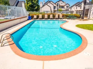 Photo #4: 250030884 Listing