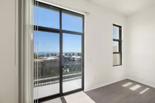 Photo #2: 250030986 Listing 