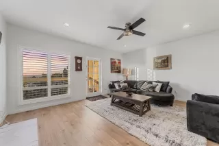 Photo #2: 250031017 Listing