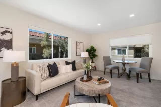 Photo #2: 250031045 Listing